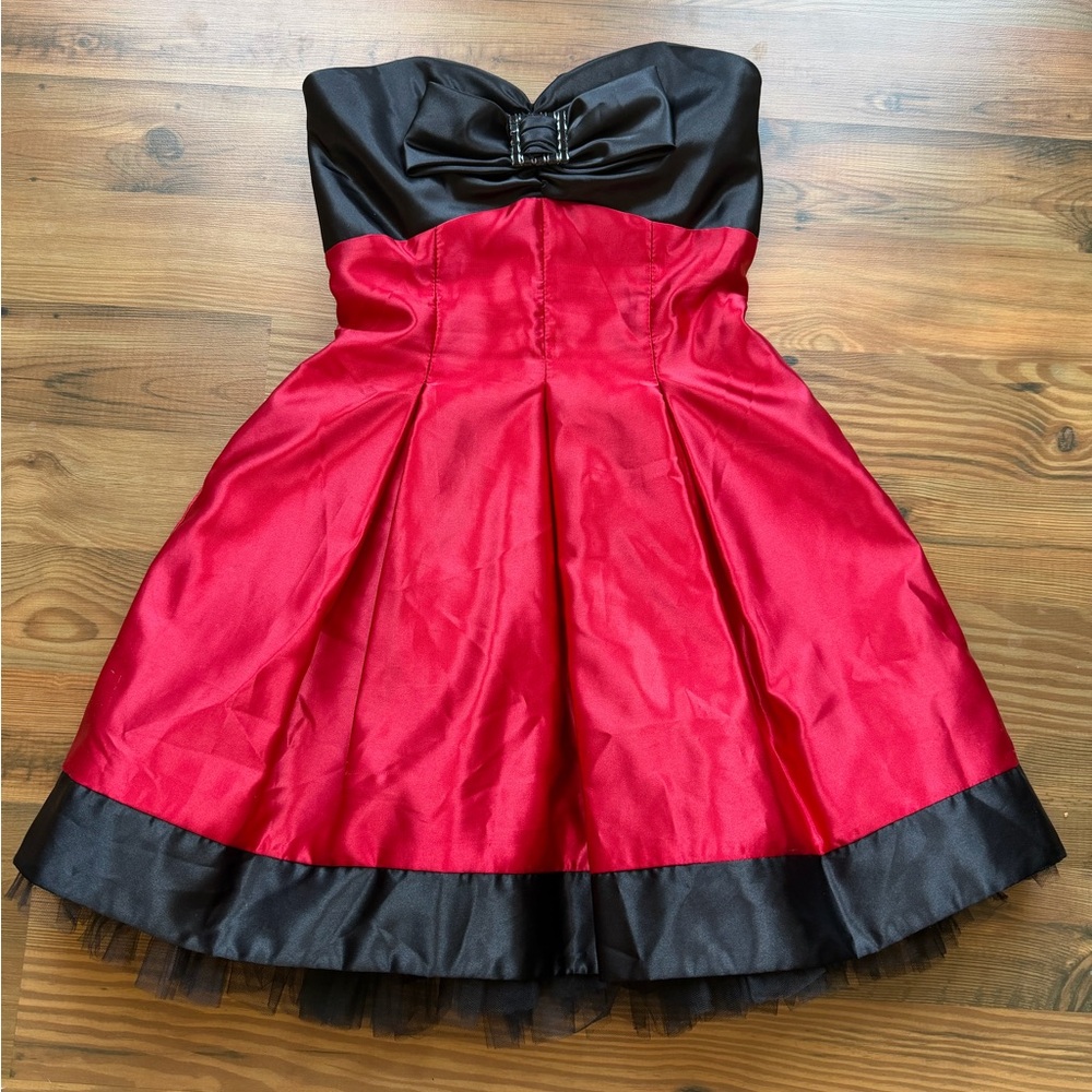 Jessica McClintock Red and Black Strapless Satin Dress